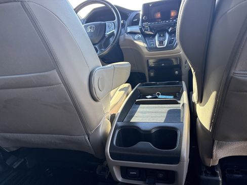 Used 2019 Honda Odyssey EX-L image 12