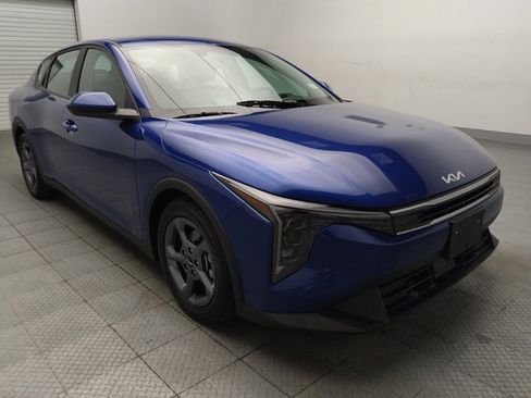 Used 2025 Kia K4 FWD image 13