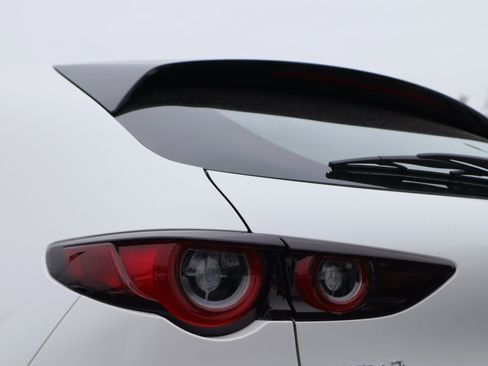 New 2026 MAZDA MAZDA3 2.5 S Hatchback w/ Premium Pkg FWD image 27