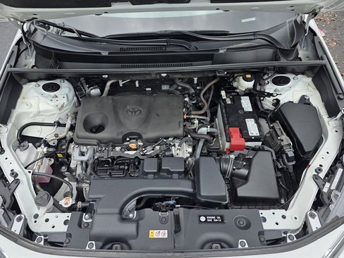 Used 2024 Toyota RAV4 XLE image 12
