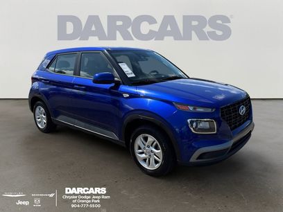 Used 2022 Hyundai Venue SE w/ Cargo Package