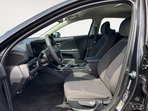 New 2026 Kia K4 LXS image 10