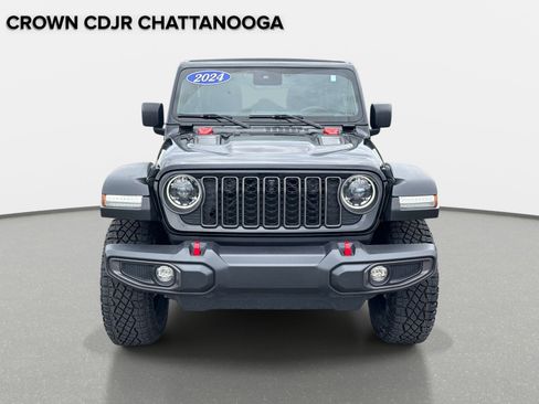 Used 2024 Jeep Wrangler Unlimited Rubicon w/ Technology Group AWD/4WD image 9