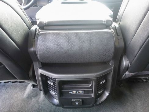 Used 2022 RAM 1500 Laramie image 27