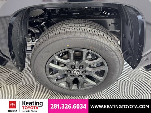 New 2026 Toyota Tundra Platinum AWD/4WD image 15