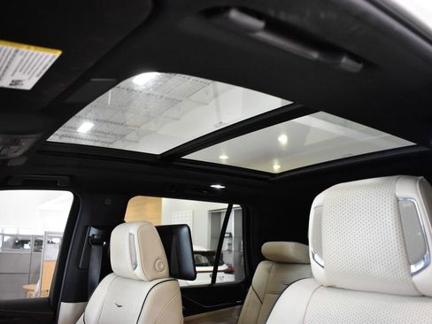 Used 2021 Cadillac Escalade Premium Luxury w/ Driver Assist Tech Package AWD/4WD image 38