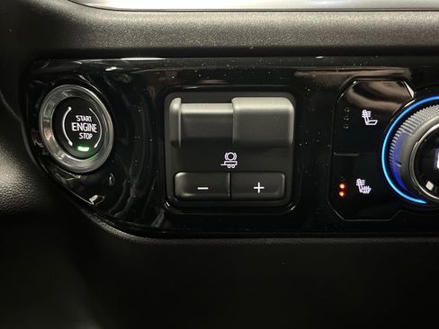 New 2026 Chevrolet Silverado 1500 LT AWD/4WD image 25
