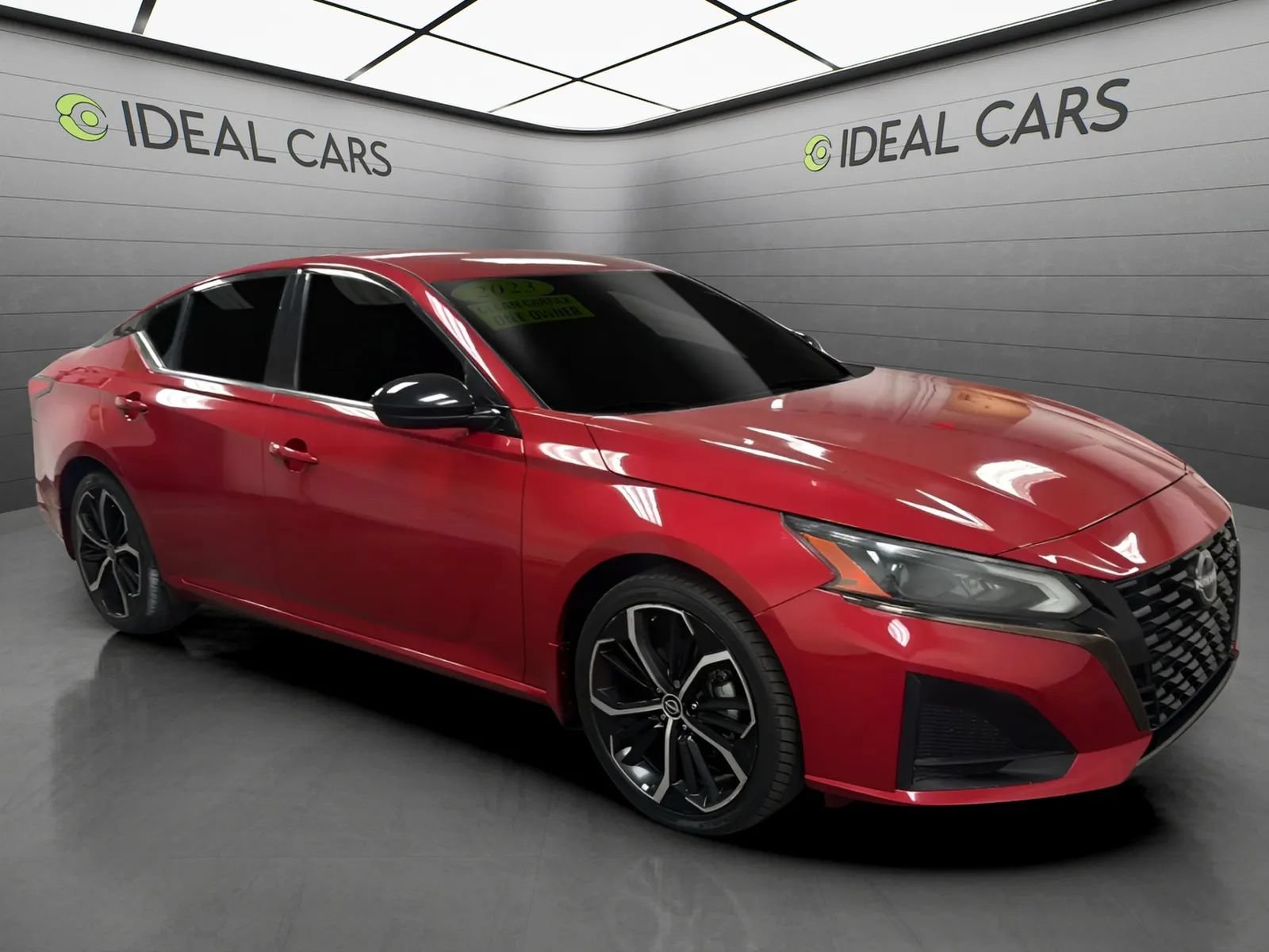 Used 2023 Nissan Altima 2.5 SR FWD image 3