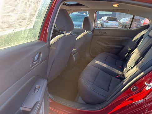 Certified 2024 Nissan Altima 2.5 SV w/ SV Premium Package image 30