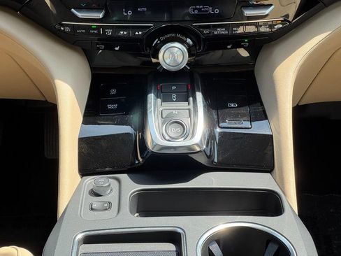 Certified 2026 Acura MDX w/ Technology Package AWD/4WD image 19
