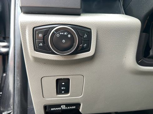 Used 2020 Ford F250 XLT w/ XLT Value Package image 15