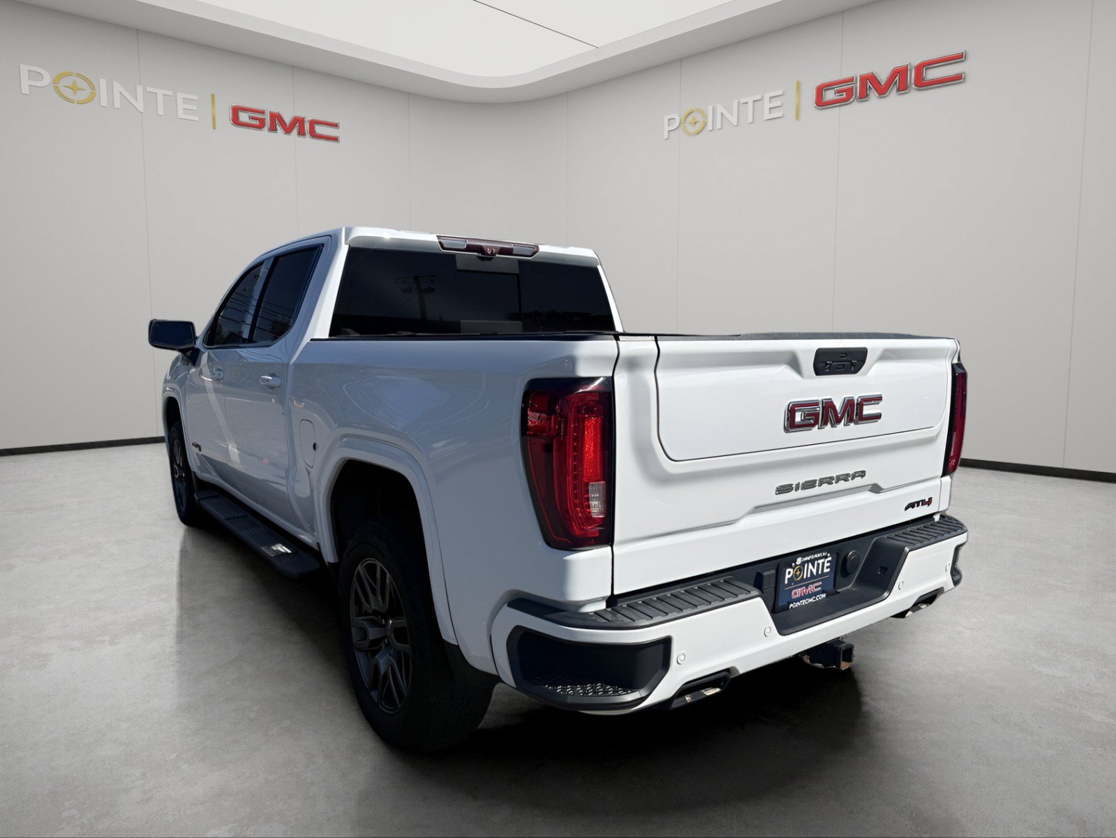 Used 2020 GMC Sierra 1500 AT4 w/ AT4 Premium Package AWD/4WD image 5
