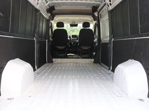 Used 2026 RAM ProMaster 2500 w/ Convenience Group FWD image 26