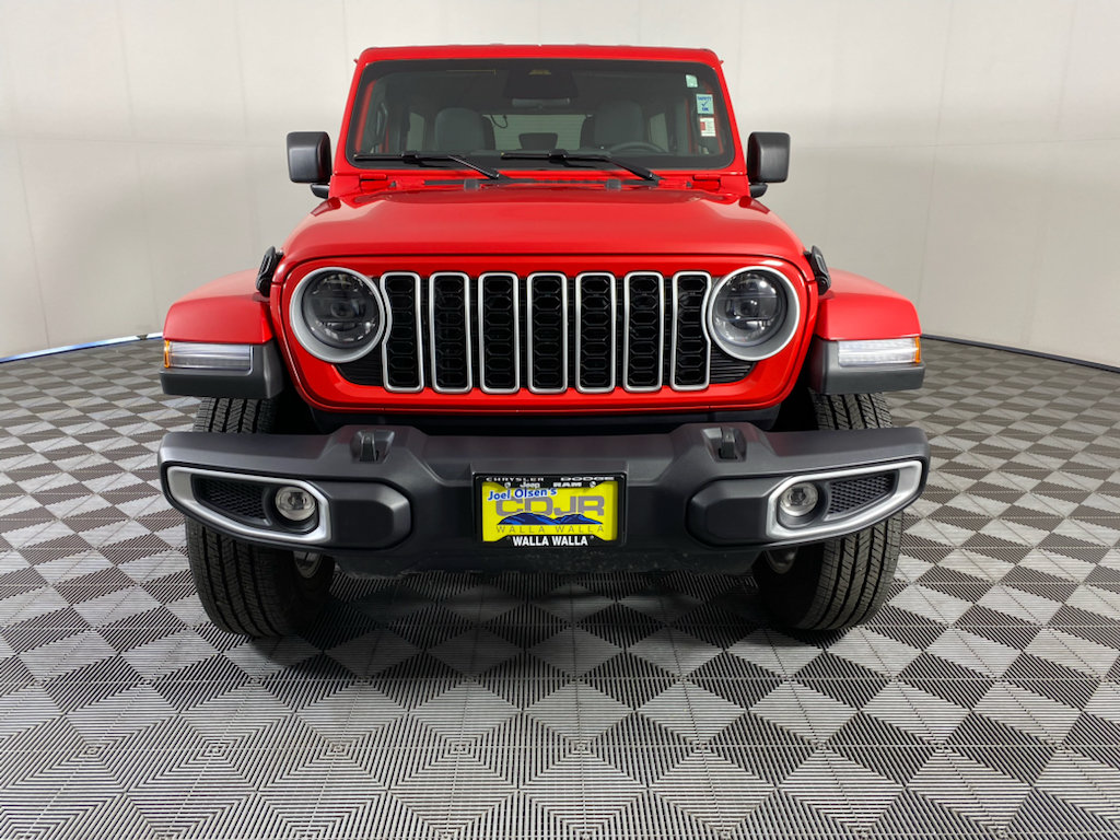Used 2026 Jeep Wrangler Unlimited Sahara AWD/4WD image 2