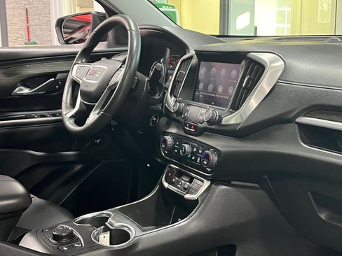 Certified 2022 GMC Terrain SLE w/ Driver Convenience Package image 10