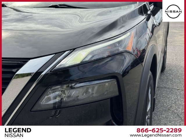 Used 2023 Nissan Rogue S AWD/4WD image 10