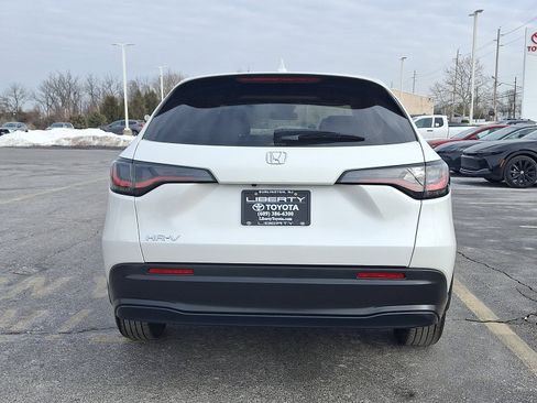 Used 2023 Honda HR-V LX image 5