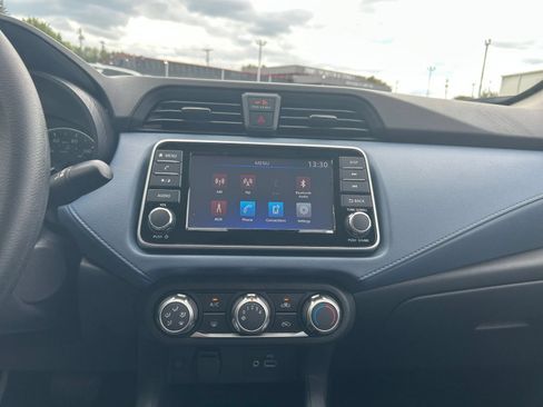 Used 2025 Nissan Versa SV FWD image 16