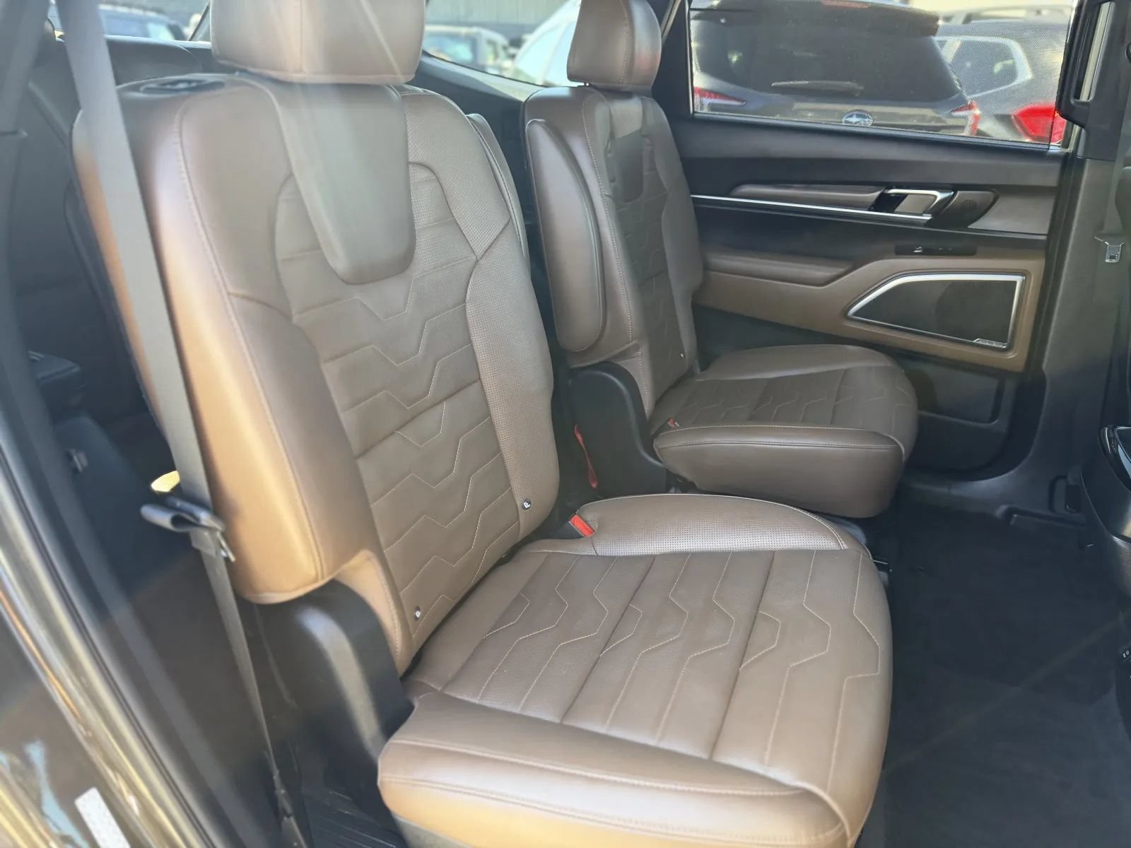 Used 2022 Kia Telluride SX w/ SX Prestige Package AWD/4WD image 20