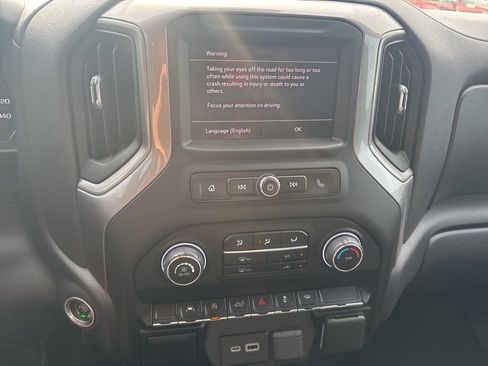 Used 2023 Chevrolet Silverado 1500 Custom RWD image 10