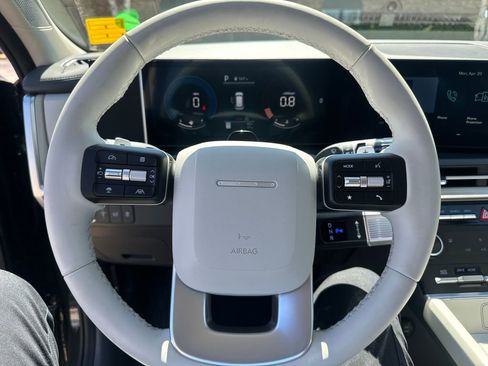 New 2026 Hyundai Santa Fe SEL AWD/4WD image 17
