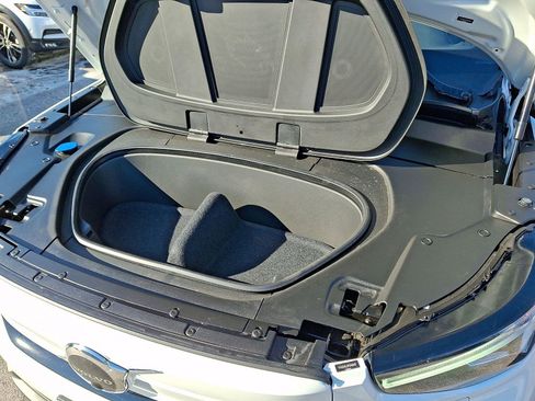 Certified 2023 Volvo C40 P8 Recharge Plus w/ Climate Package image 27