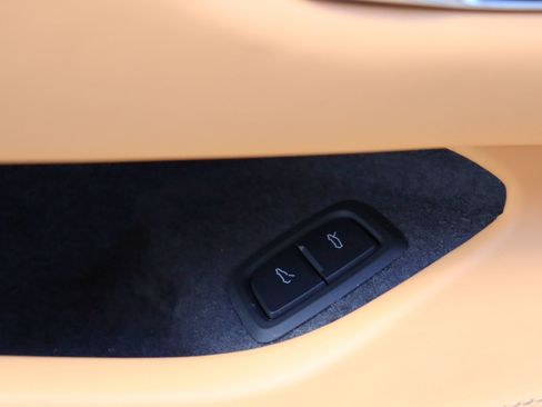Used 2021 Chevrolet Corvette Stingray Premium Cpe w/ Z51 Performance Package RWD image 20