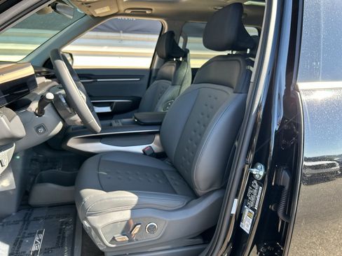 New 2026 Kia EV9 Wind image 12
