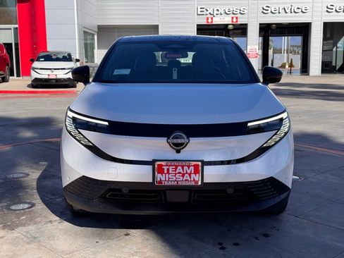 New 2026 Nissan Leaf SV+ image 3