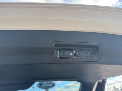 New 2026 Ford Explorer Active image 14