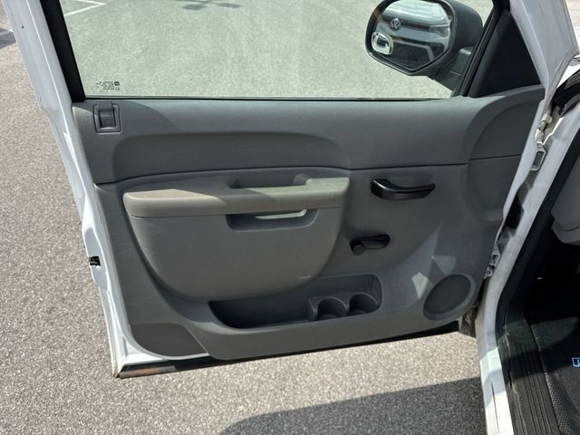 Used 2013 Chevrolet Silverado 1500 W/T RWD image 17