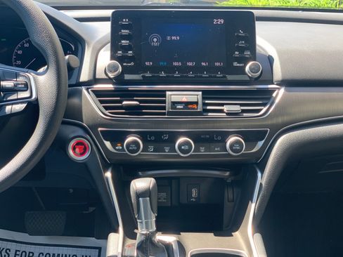 Used 2019 Honda Accord LX image 20