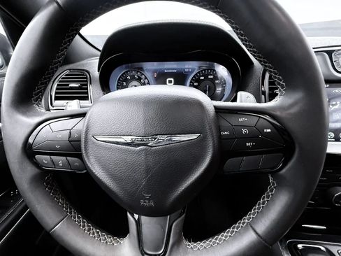 Used 2023 Chrysler 300 S RWD image 18