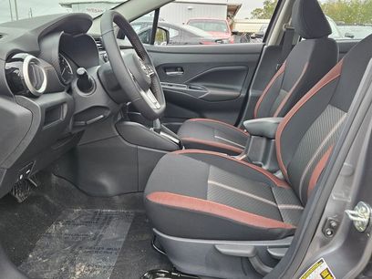 New 2025 Nissan Versa SR w/ Trunk Package