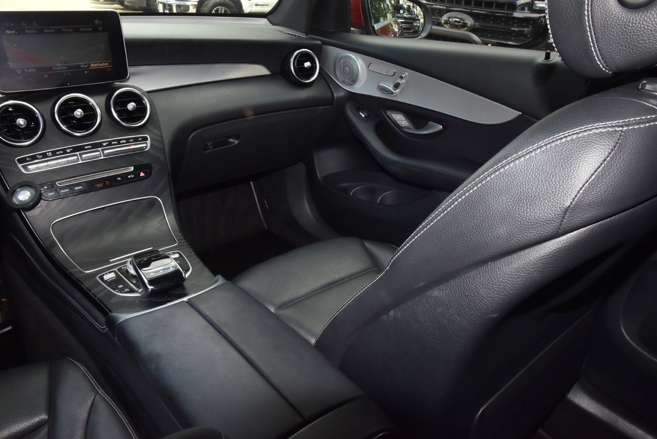 Used 2019 Mercedes-Benz GLC 300 image 17