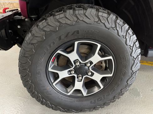 Used 2022 Jeep Wrangler Unlimited Rubicon w/ Steel Bumper Group image 2