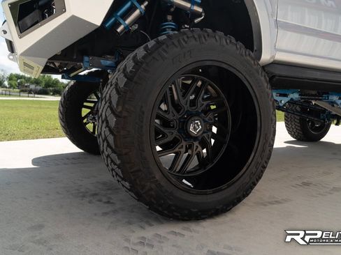 Used 2017 Ford F250 Platinum w/ Platinum Ultimate Package image 37