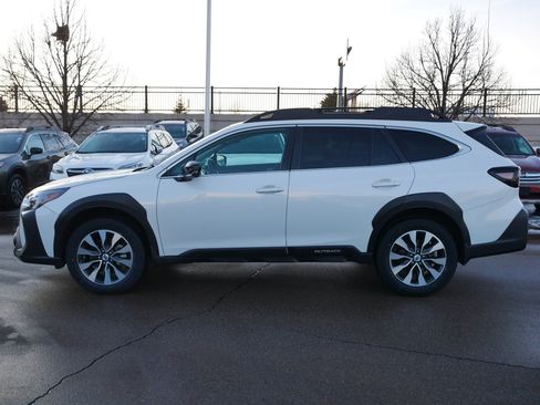 Used 2023 Subaru Outback Limited image 4