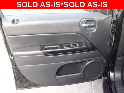 Used 2015 Jeep Patriot Latitude image 18