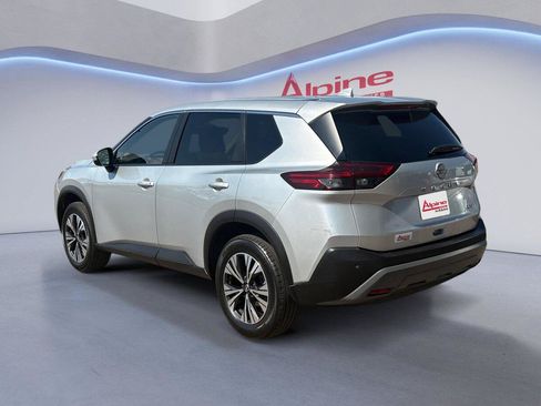 Used 2023 Nissan Rogue SV FWD image 3
