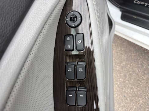 Used 2015 Kia Optima EX image 10