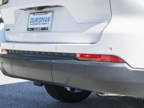 New 2025 Jeep Grand Cherokee L Altitude image 8