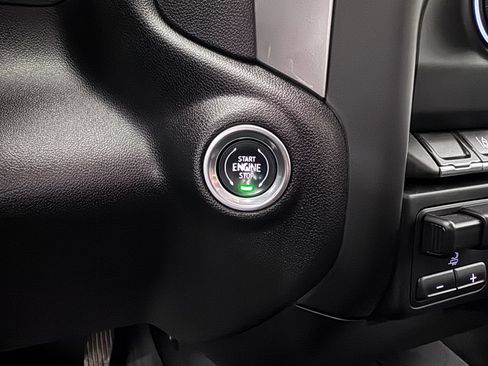 Certified 2024 Chevrolet Silverado 2500 Custom w/ Custom Value Package AWD/4WD image 18