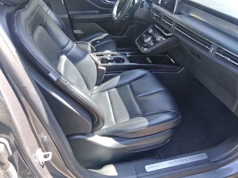 Used 2021 Lincoln Corsair AWD w/ Rear Removable Package Tray image 12