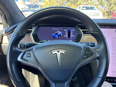 Used 2020 Tesla Model X Long Range image 24