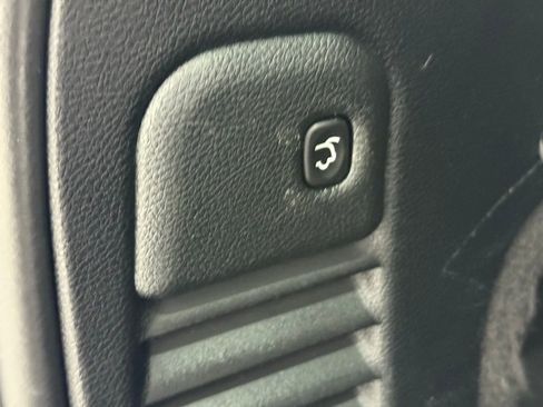 Used 2018 Jeep Grand Cherokee Altitude image 5