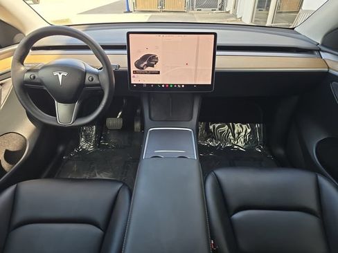 Used 2023 Tesla Model Y Long Range AWD/4WD image 11