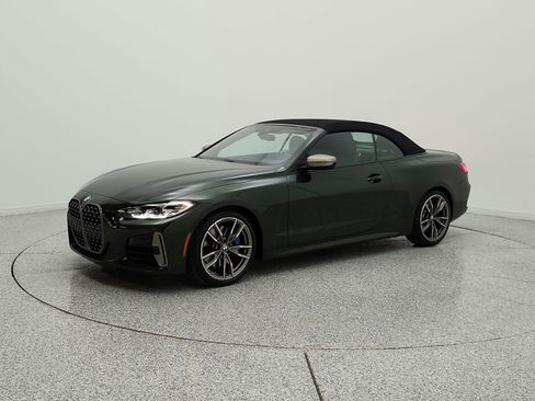 Used 2024 BMW M440i Convertible w/ Premium Package RWD image 19