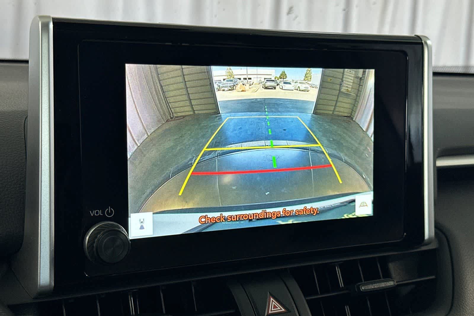 Used 2024 Toyota RAV4 XLE AWD/4WD image 21