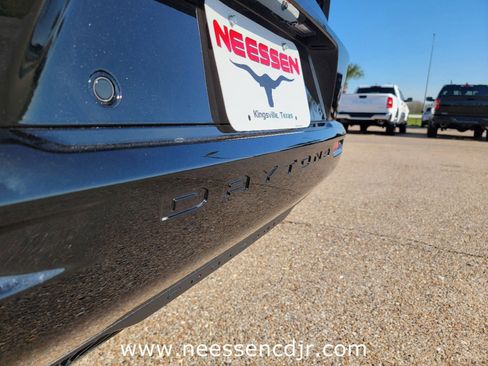 New 2025 Dodge Charger Daytona R/T w/ Quick Order Package 25M R/T image 8